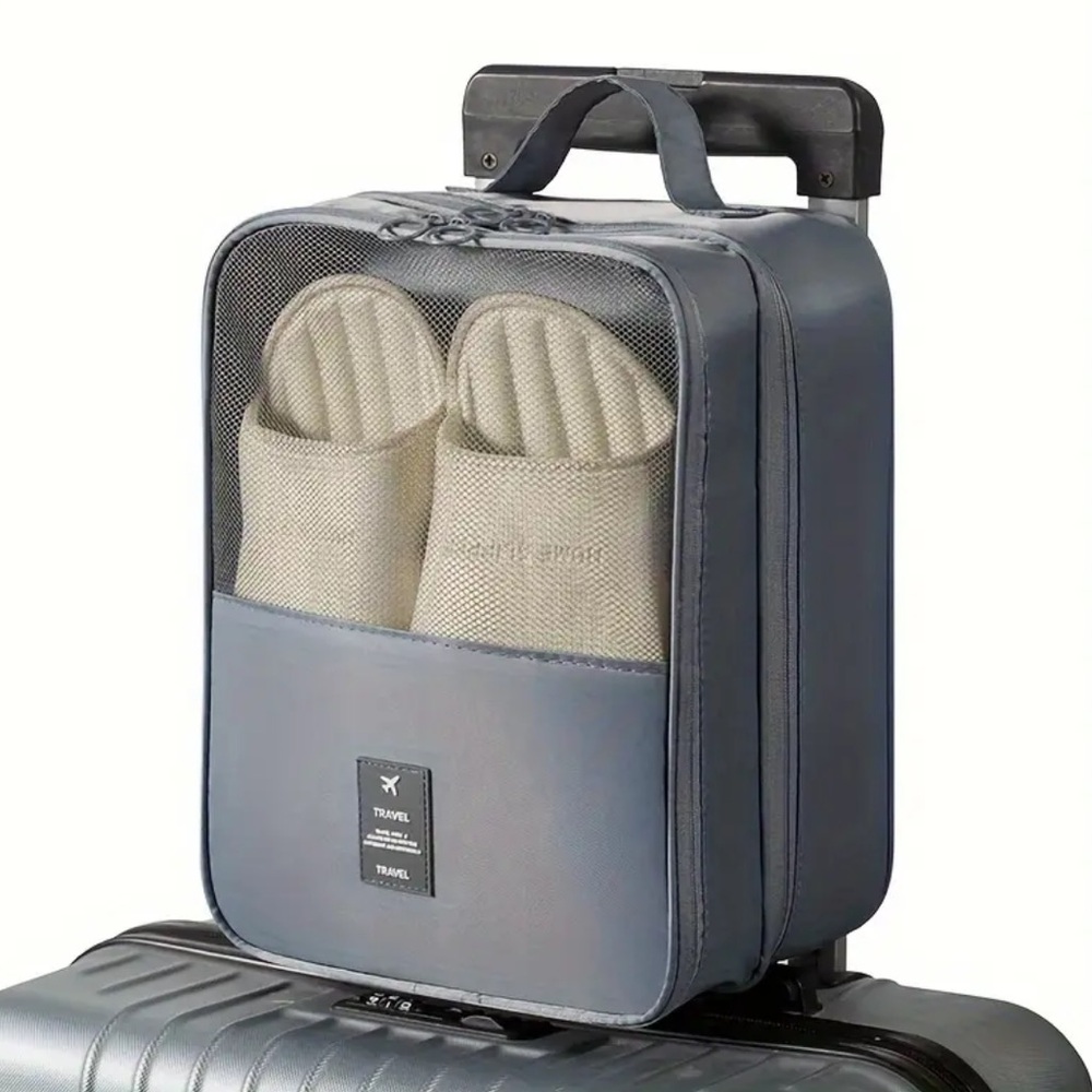 Travel Garment/Shoes Bag in Gray, NEW STRAITS TIMES